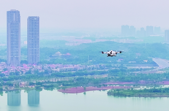 应用场景“落地” 低空经济“起飞”-公闻财经