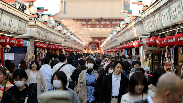 游客持续爆买日本：前7月免税店销售飙升150%，日本免税规则将松绑-公闻财经